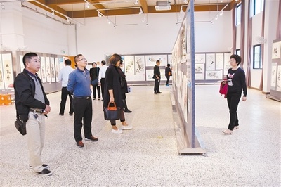 多图|走进开平“网红地”长沙文体活动中心 展览服务新体验